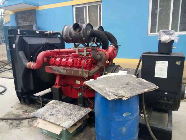 新城关于柴油发电机组水箱污垢的产生与清理