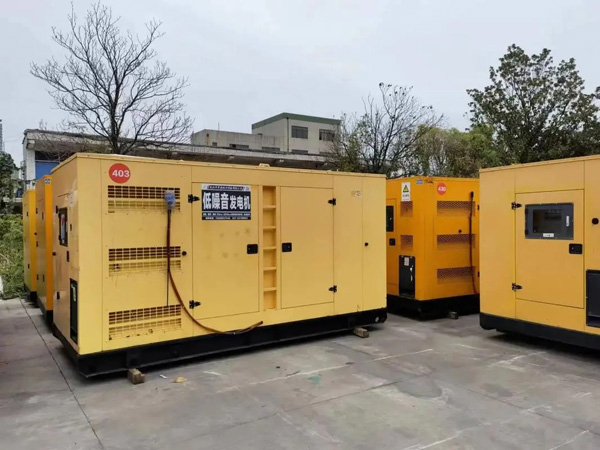 新城干式空气滤清器和湿式空气滤清器有什么区别？