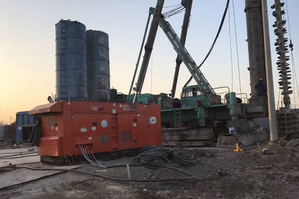 新城如何检查发电机组燃油系统的密封性？