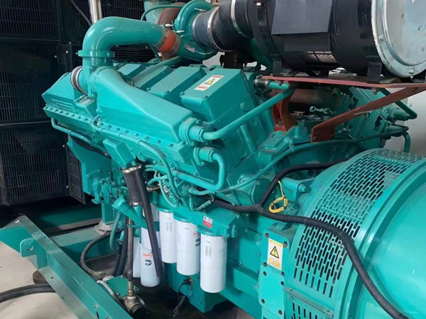 新城更换100kW柴油发电机组机油时，需要注意哪些事项？