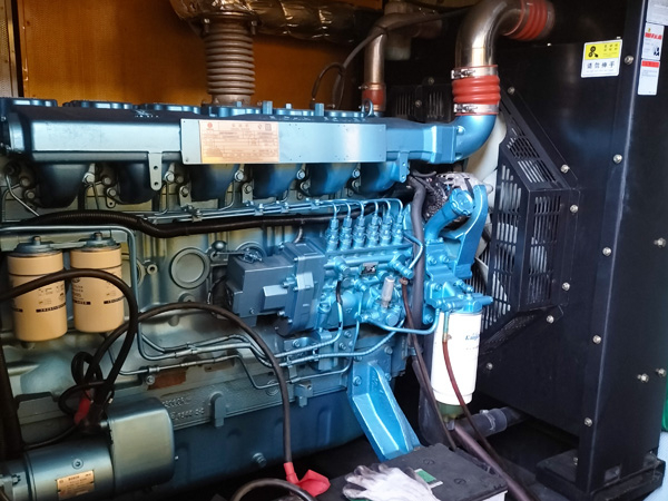 新城磷酸铁锂蓄电池的使用寿命与哪些因素有关？